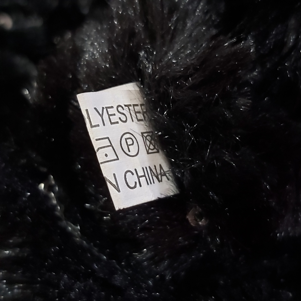 Black Infinity Scarf - Picture 7 of 10